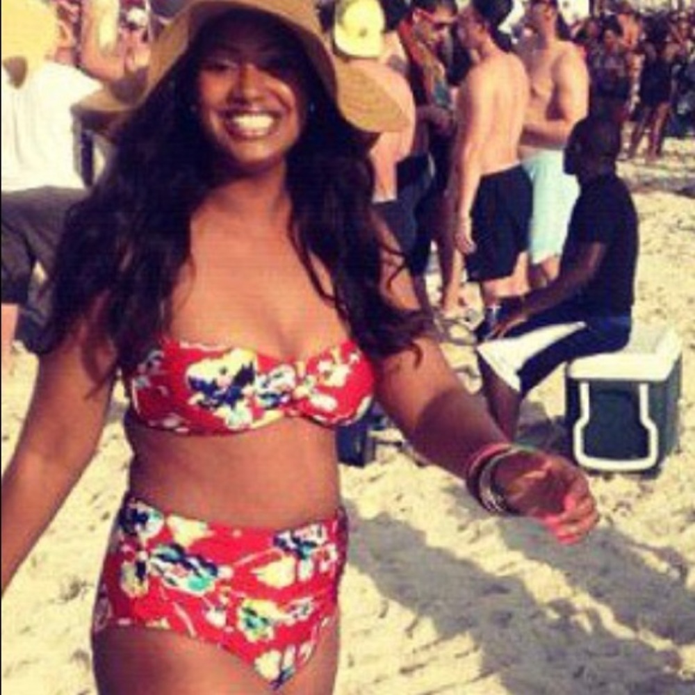 2pc red flowery bikini